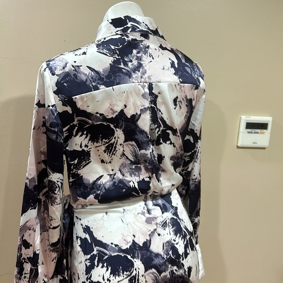 Worthington Womens Long sleeve
Wrap dress - Picture 4 of 6